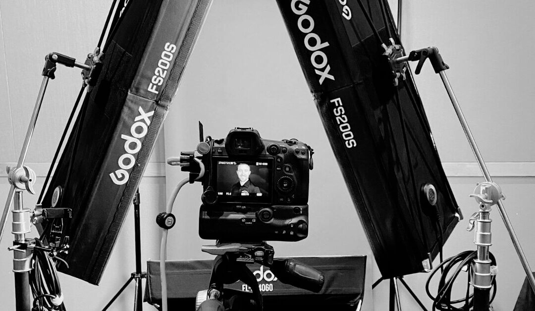 Successful Live Headshot Activation Booth at Phoenix Corporate Event | 150+ Attendees Photographed by James Patrick Photography
